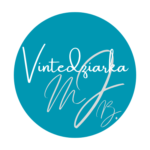 kopia – black and white minimalist typography personal logo